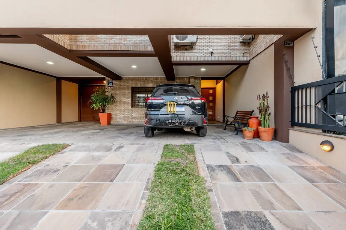 Apartamento de 4 dormitorios á Venda no Passo da Areia - Porto Alegre