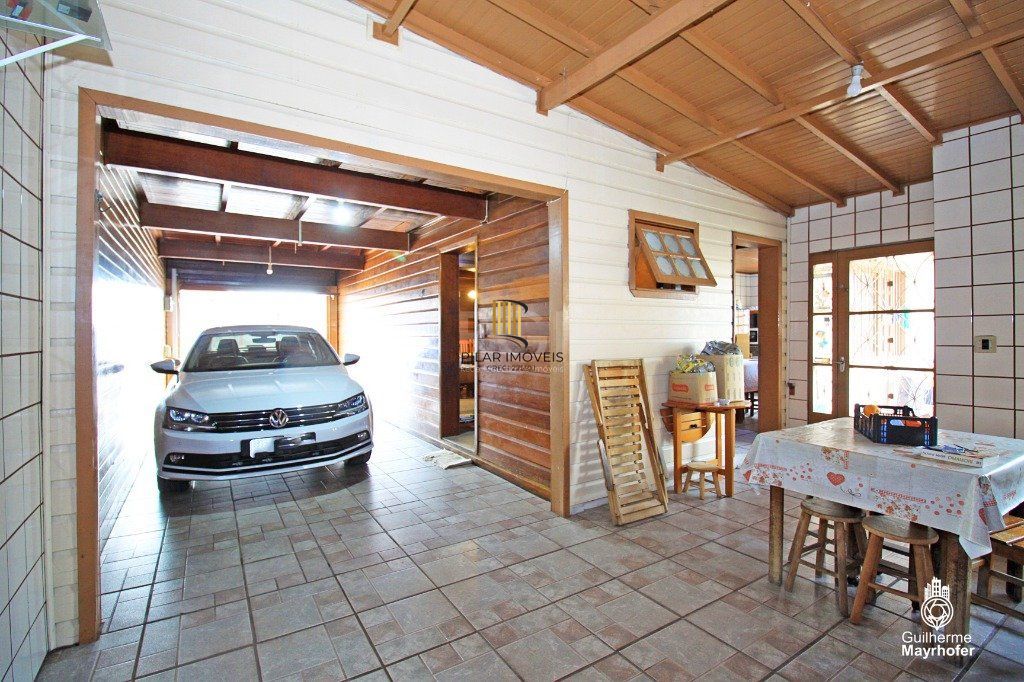Casa para Venda - 235m², 3 dormitórios, sendo 1 suites, 3 vagas - Sarandi