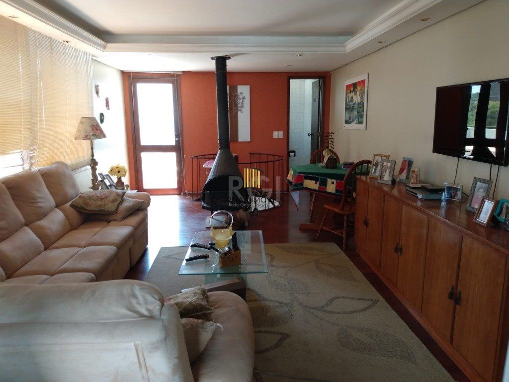 Cobertura para Venda - 237.88m², 3 dormitórios, sendo 1 suites, 2 vagas - Moinhos de Vento