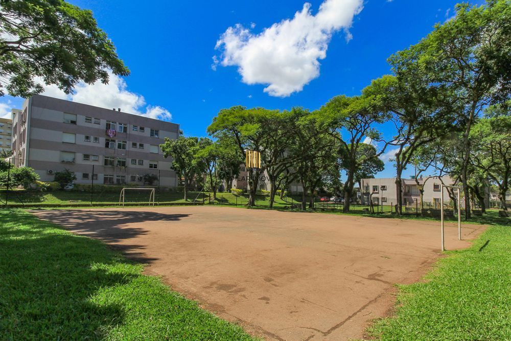 Apartamento com 3 quartos e 77m² à venda em Teresópolis, Porto Alegre.