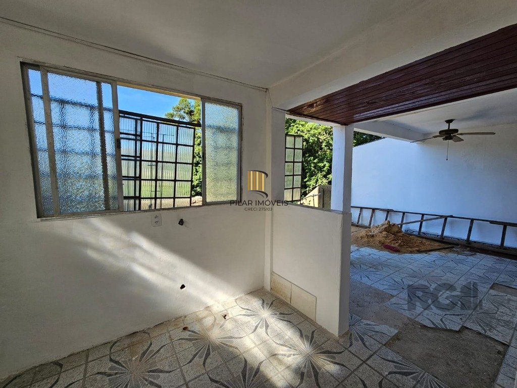 Casa para Venda - 248.56m², 5 dormitórios, 2 vagas - Teresópolis