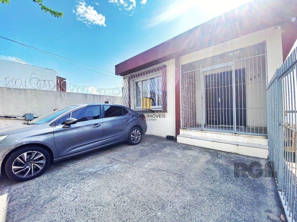 Casa 2 dormitórios no bairro Nonoai