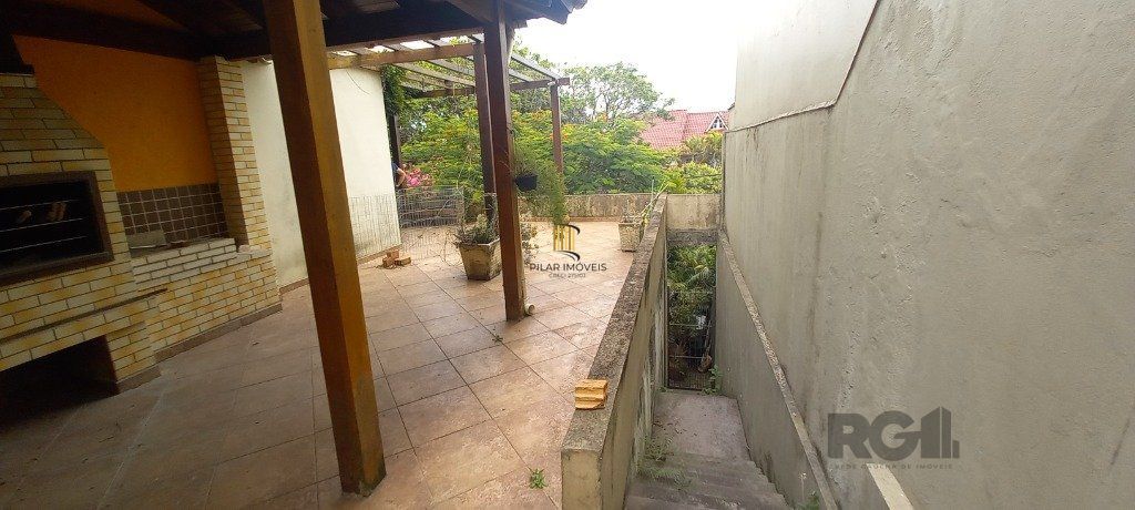 Casa 3 dormitórios no bairro Ipanema