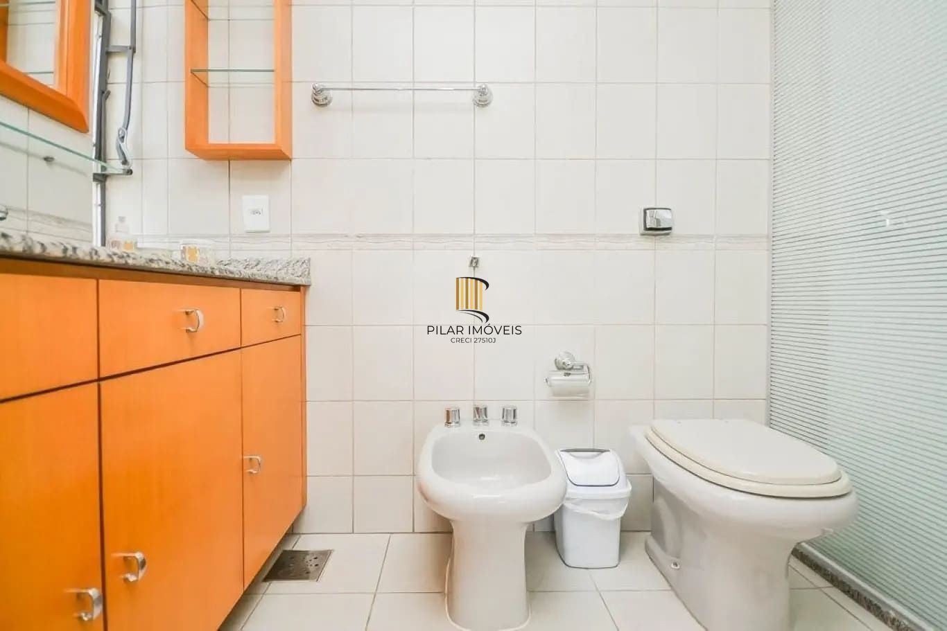 Apartamento com 3 dormitórios no bairro Menino Deus, Porto Aelgre
