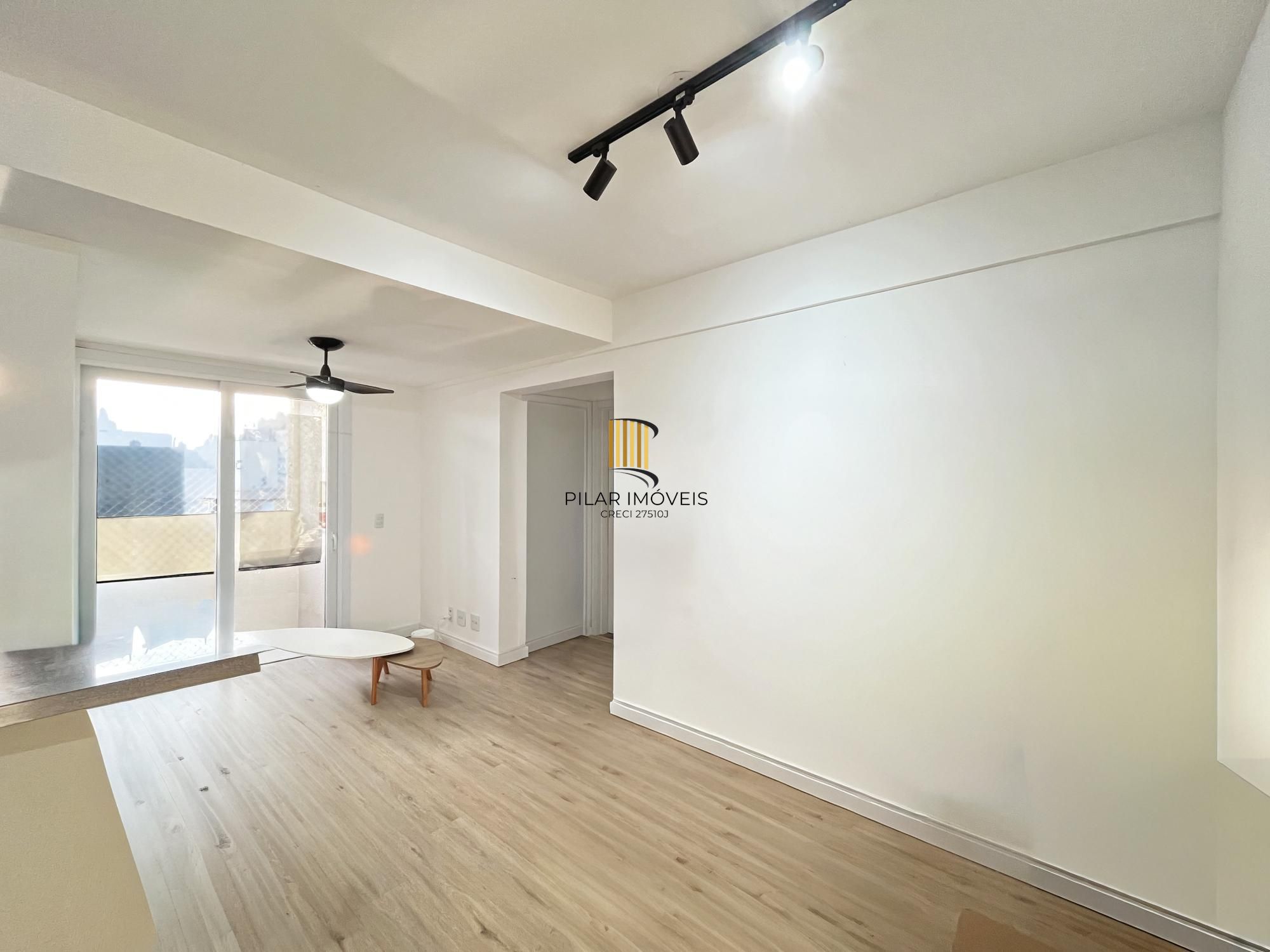 Apartamento de 2 dormitórios no Bairro Teresópolis - Porto Alegre