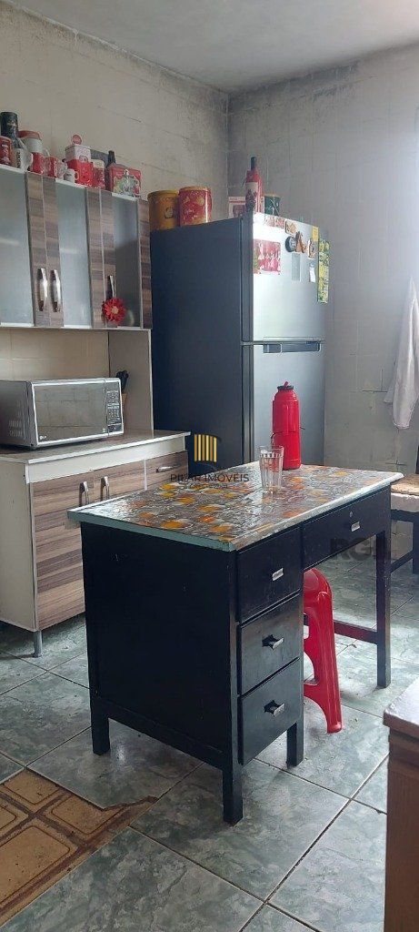 Casa 3 dormitórios quase esquina Av. Nonoai.