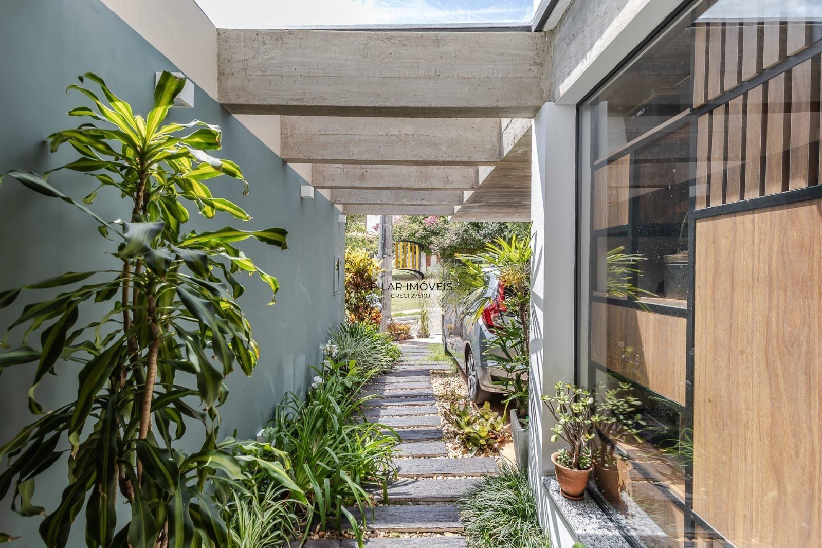 Casa em Condomínio com 3 quartos, 3 vagas e 184m² para vender por R$ 1.180.000 Rua Adriano Pereira Da Silva - Vila Nova, Porto Alegre