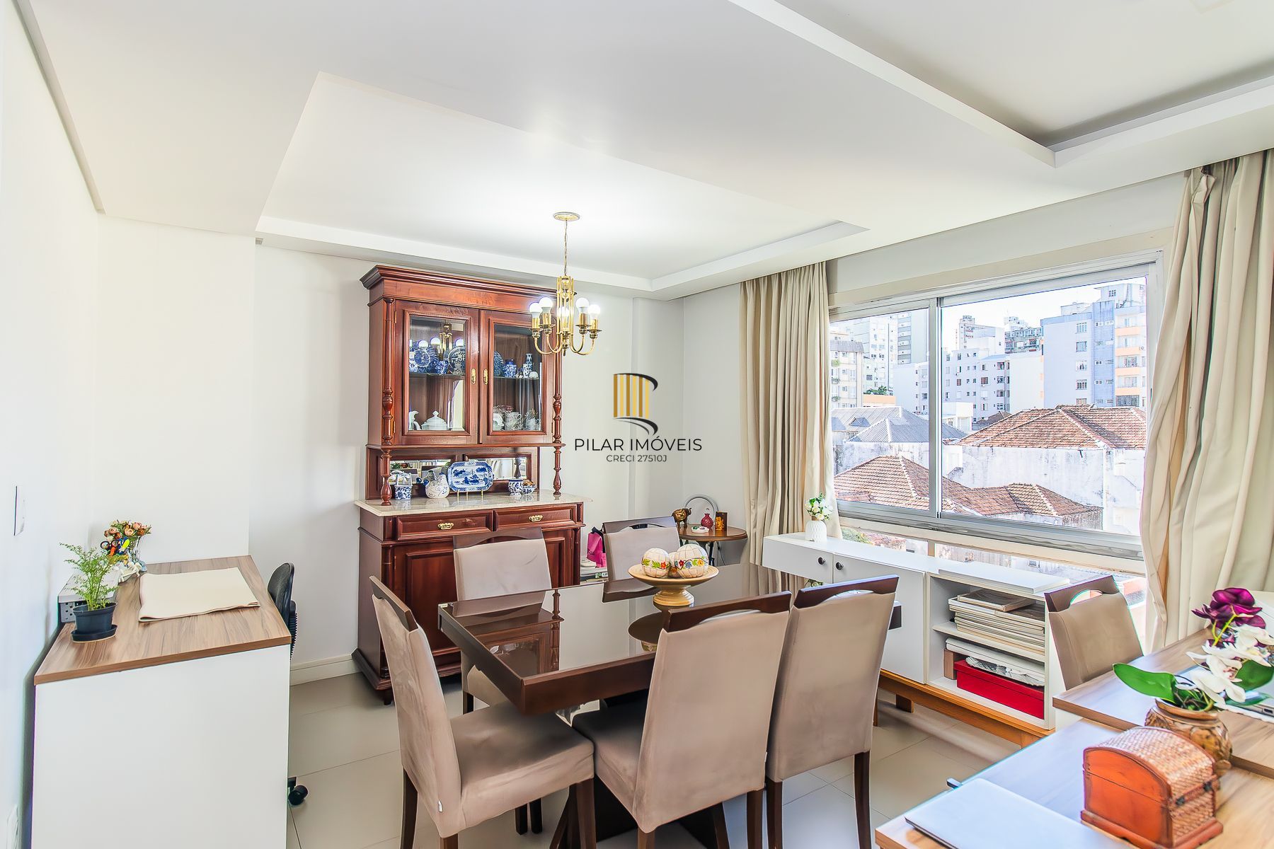 Apartamento para Venda - 103m², 3 dormitórios, sendo 1 suites, 1 vaga - Centro