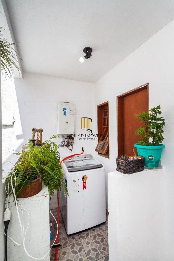 Casa de 117m² - 3 dormitórios e 1 vaga no bairro Hípica