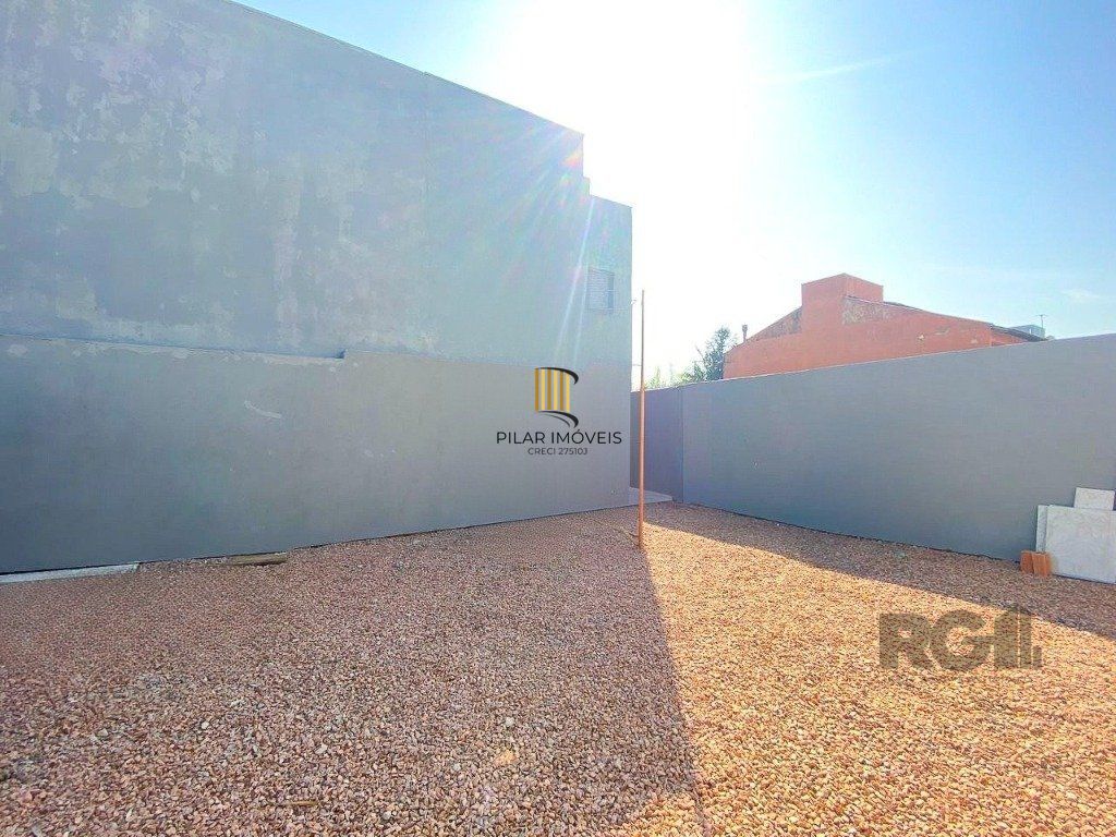 Casa de 3 dormitórios no bairro Mário Quintana