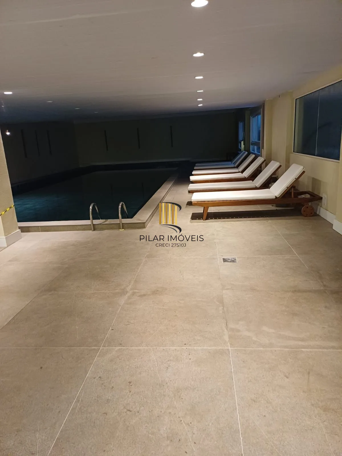 Amplo apartamento de 3 dormitórios com infra completa