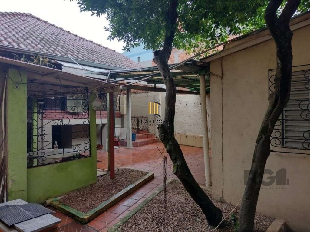 Casa 2 dormitórios no bairro Vila São José
