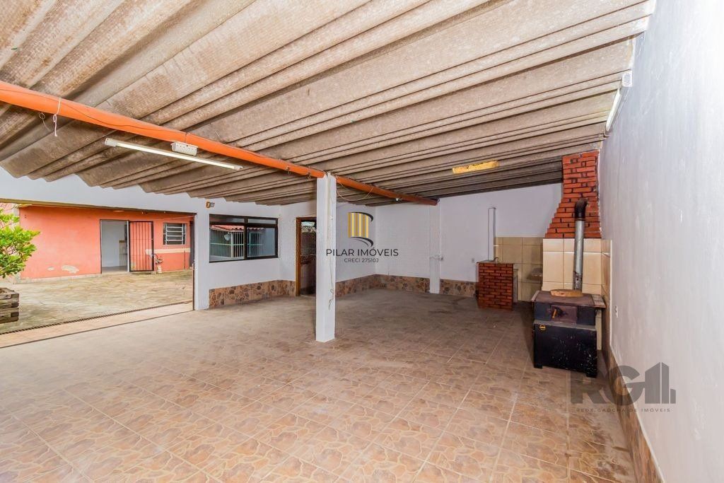 Casa de 4 dormitórios no bairro Espírito Santo