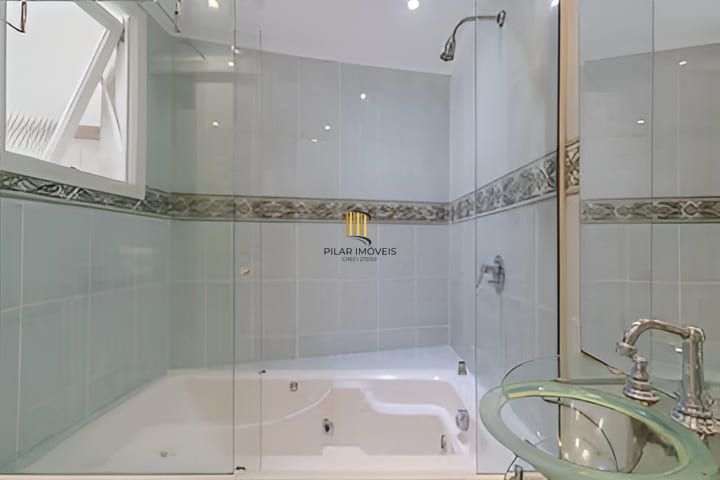 Apartamento de 2 dormitorios à venda em Bela Vista, Porto Alegre.
