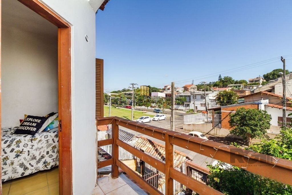 Casa de 117m² - 3 dormitórios e 1 vaga no bairro Hípica