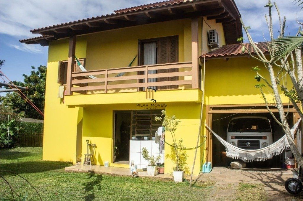 Casa 298m² - 4 dormitórios, 3 vagas na Zona Norte