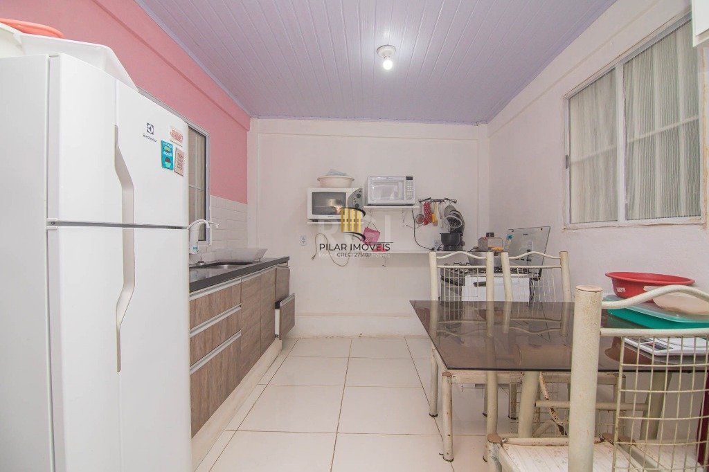 Casa 2 Dormitório(s) Bairro Bom Jesus