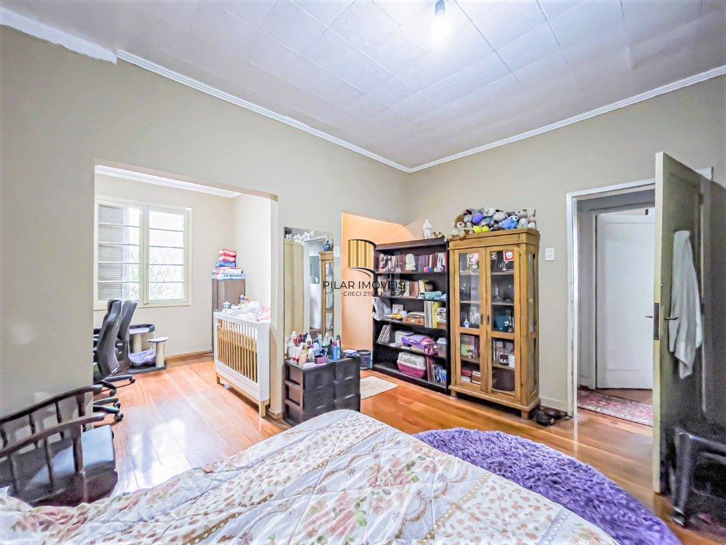 Casa para Venda - 212m², 3 dormitórios, 3 vagas - Azenha