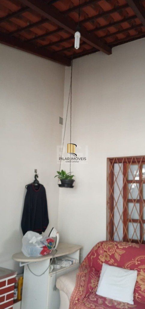 Casa para Venda - 95m², 2 dormitórios, 3 vagas - Teresópolis