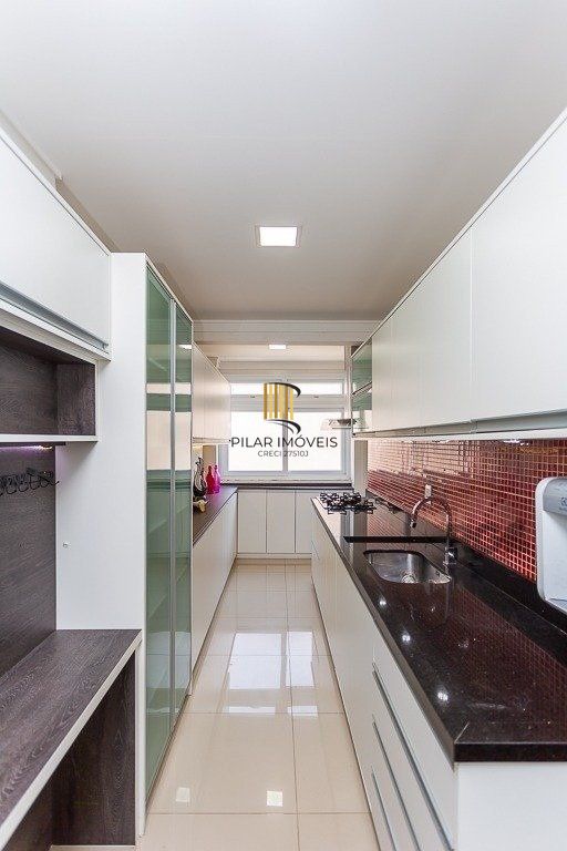 Excelente apartamento de 108m² com 3 dormitórios sendo 1 suíte. 