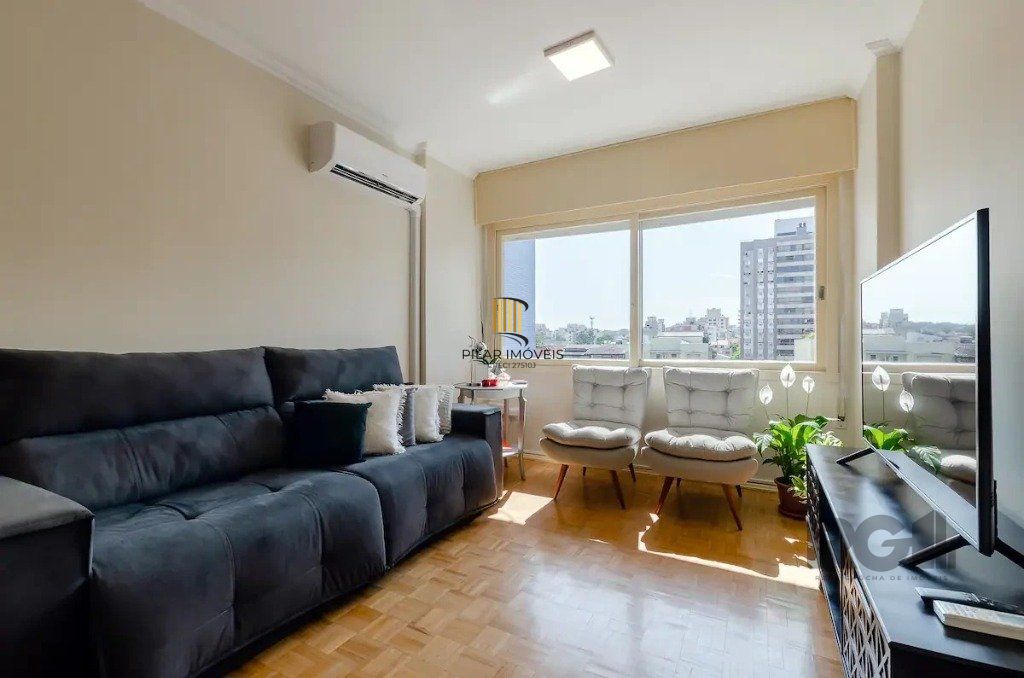 Apartamento de 2 dormitórios no bairro  Menino Deus