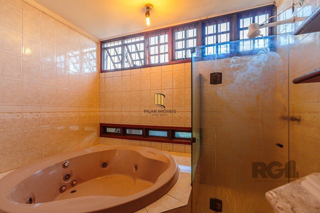 Casa 3 dormitórios no bairro Nonoai