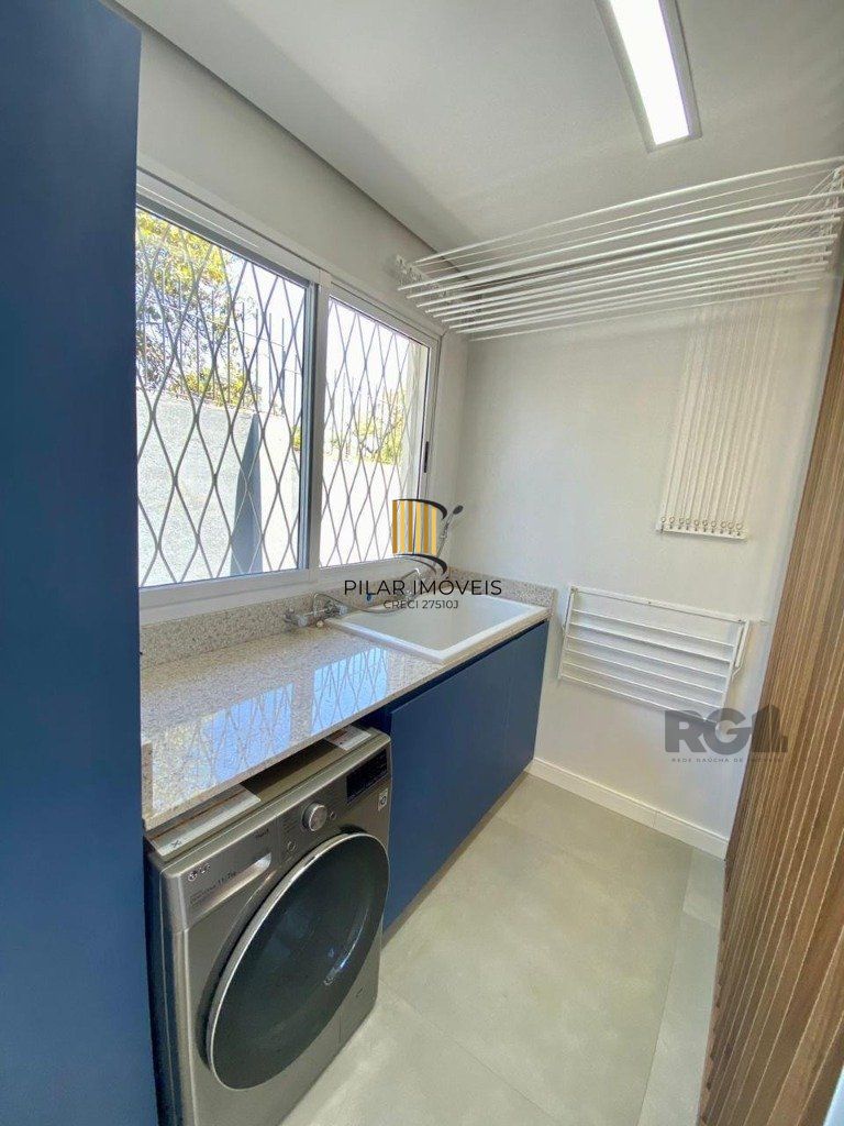Casa 3 dormitórios no bairro Teresópolis