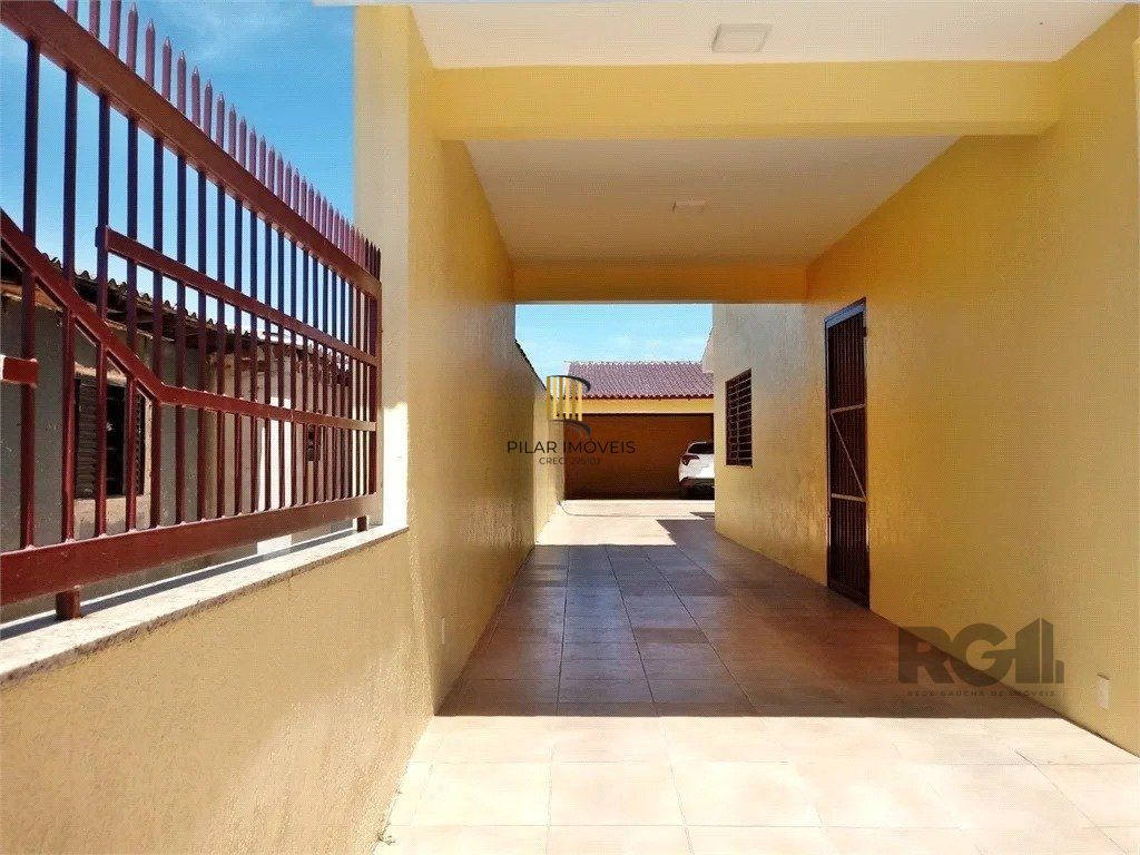 Casa de 3 dormitórios no bairro Sarandi