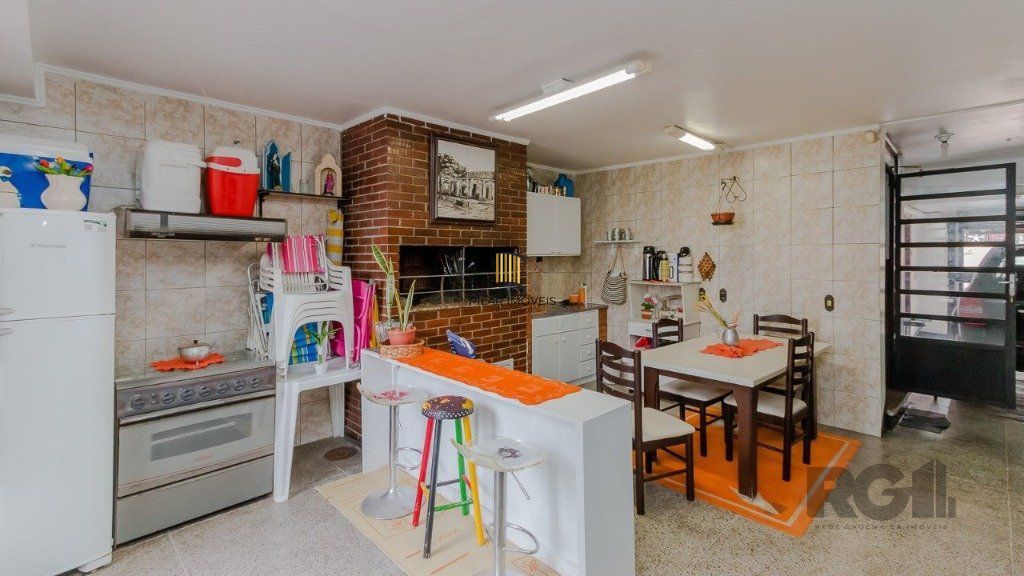 Casa 394m², 4 dormitórios, 4 vagas no bairro Cristo Redentor