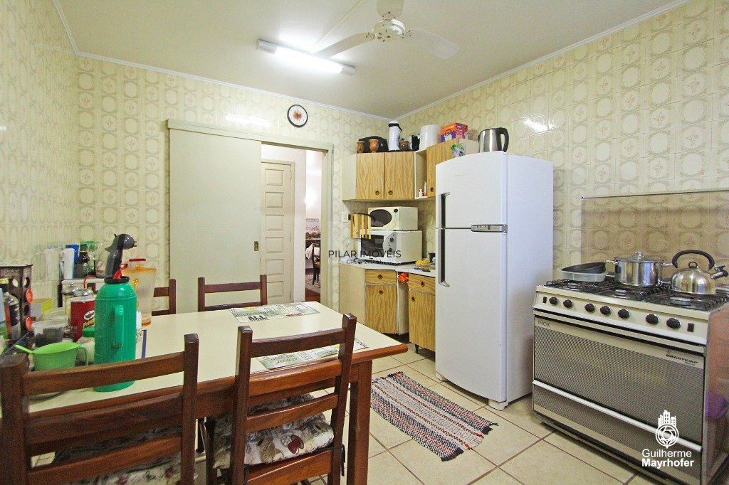 Casa para Venda - 215m², 3 dormitórios, sendo 1 suites, 3 vagas - Sarandi