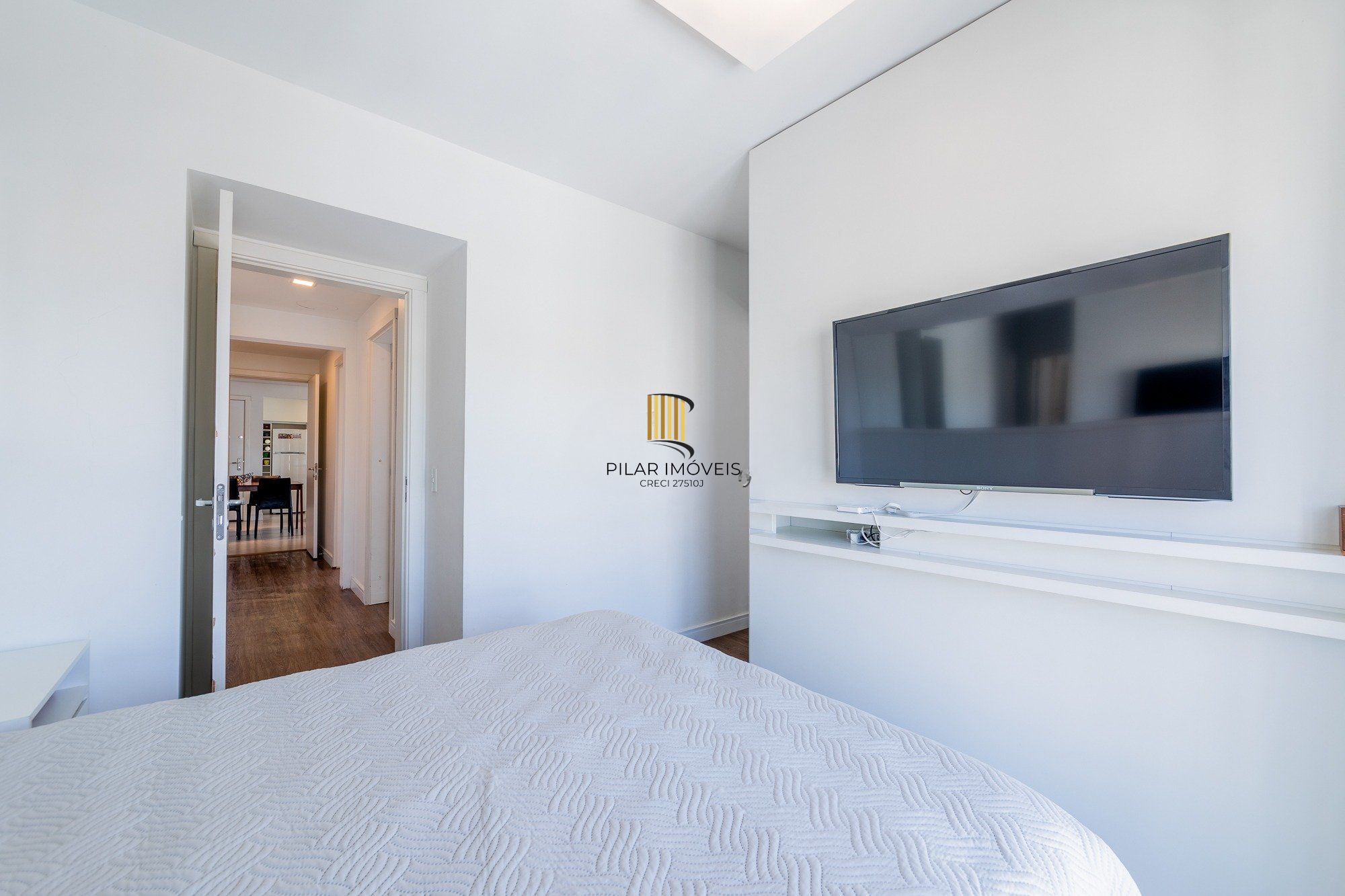 Apartamento com 3 quartos e 79m² à venda em Passo da Areia - Rua Bezerra De Menezes, Passo Da Areia, Porto Alegre