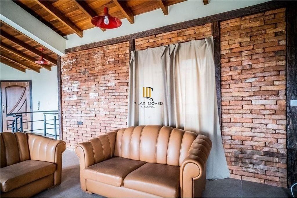 Excelente cobertura de 255m² com 3 dormitórios e 2 vagas.
