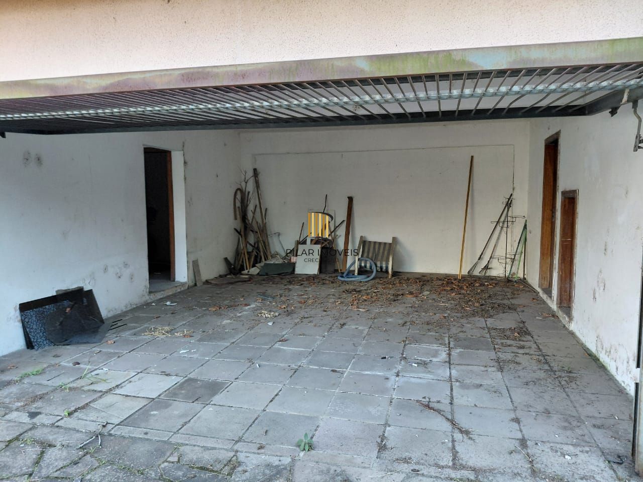 Ampla casa com pátio Bairro Teresópolis