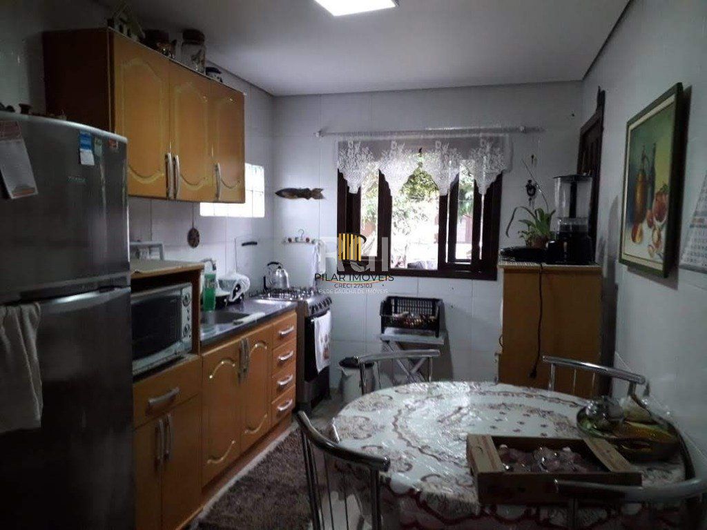 Casa para Venda - 124.3m², 3 dormitórios, 2 vagas - Centro