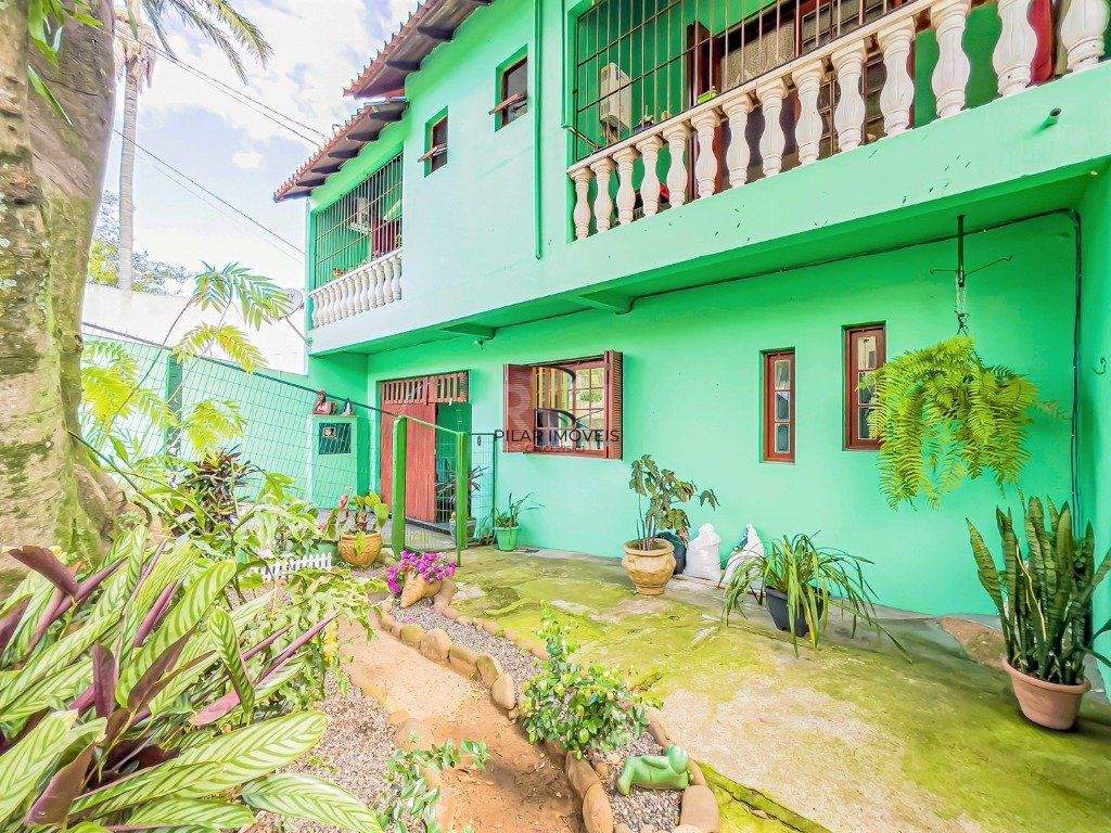 Casa para Venda - 272.24m², 3 dormitórios, sendo 1 suites, 4 vagas - Vila Jardim