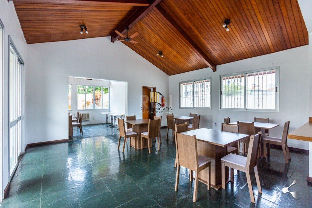 Apartamento para Venda - 56m², 2 dormitórios, 1 vaga - Glória