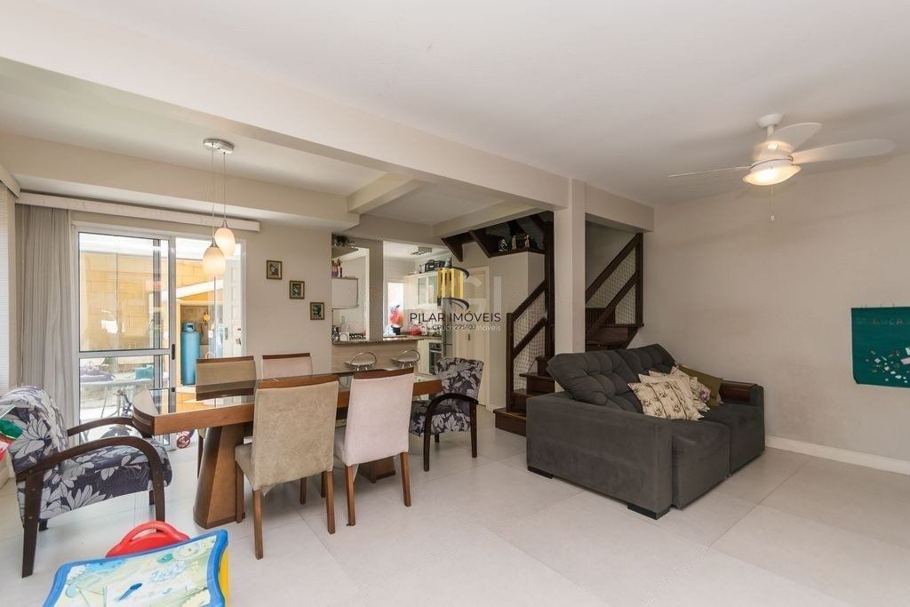 Casa Condominio para Venda - 178,00 m², 3 dormitórios, sendo 2 suites, 2 vagas - Alto Petrópolis
