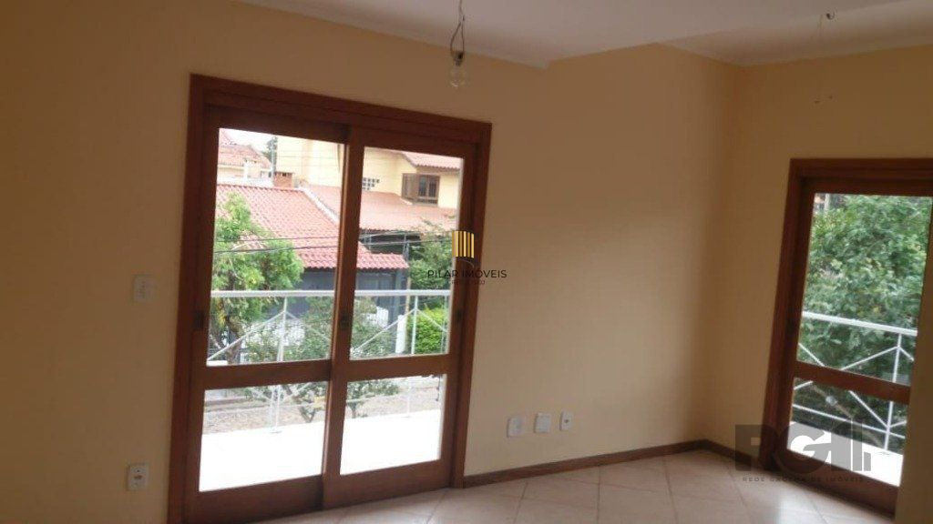 Casa 3 dormitórios no bairro Nonoai