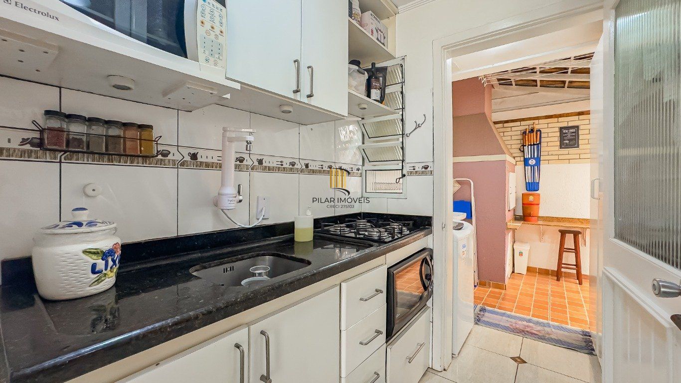 Casa em Condomínio de 2 dormitórios à venda em Sarandi, Porto Alegre.