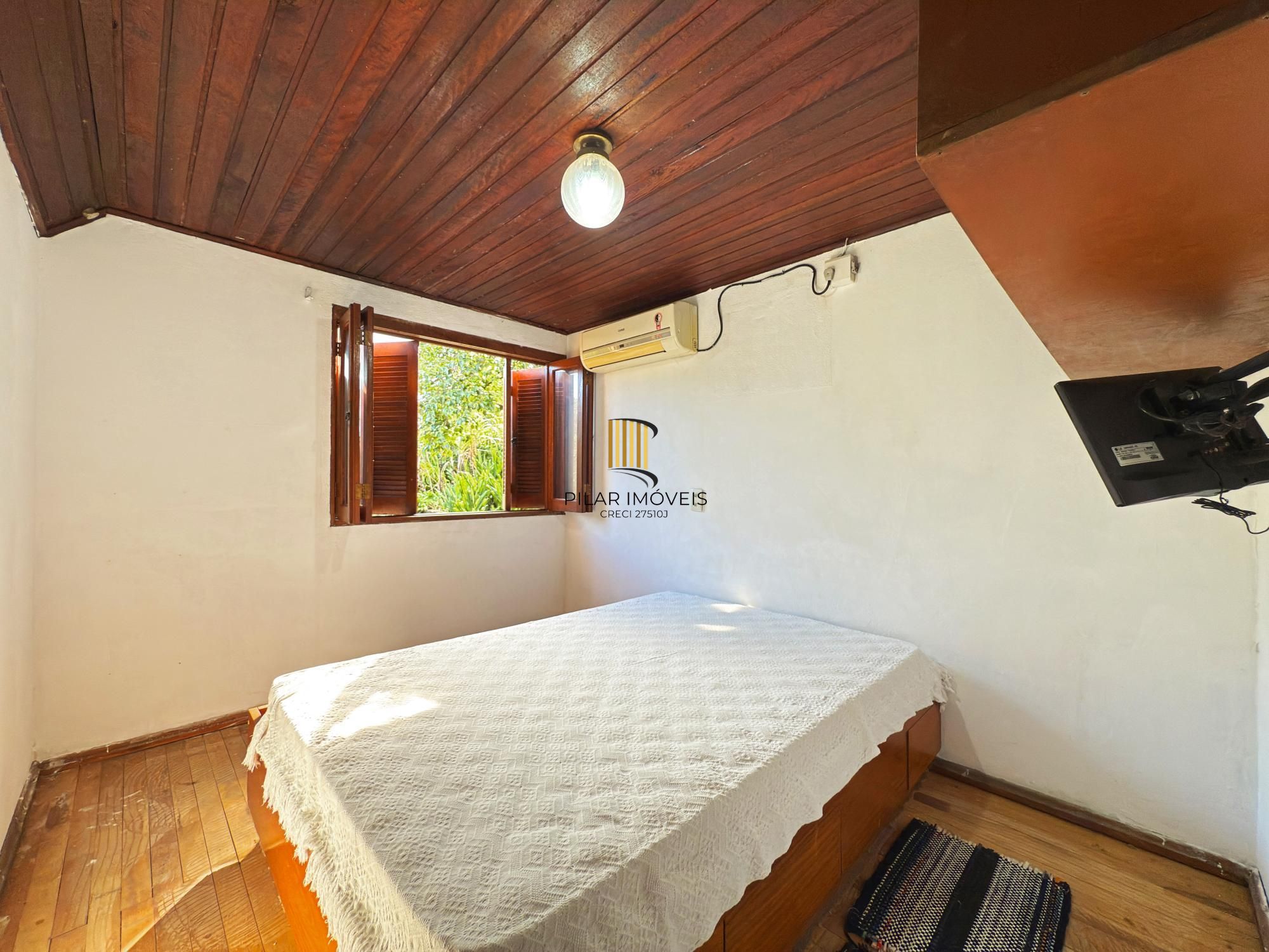 Casa residencial, 2 dormitórios no bairro Teresópolis