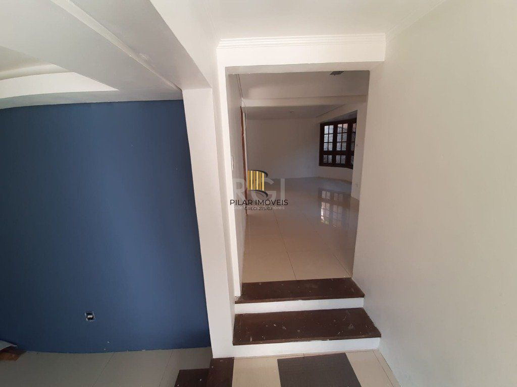 Casa para Venda - 122m², 5 dormitórios, sendo 2 suites, 2 vagas - Teresópolis