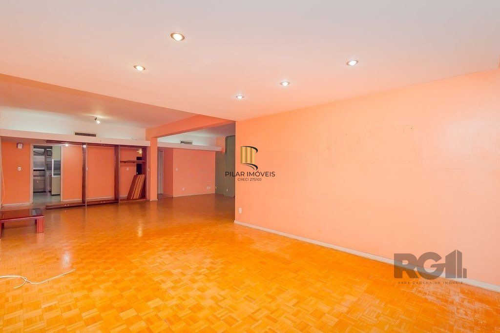 Apartamento de 3 dormitórios, bairro Bom Fim
