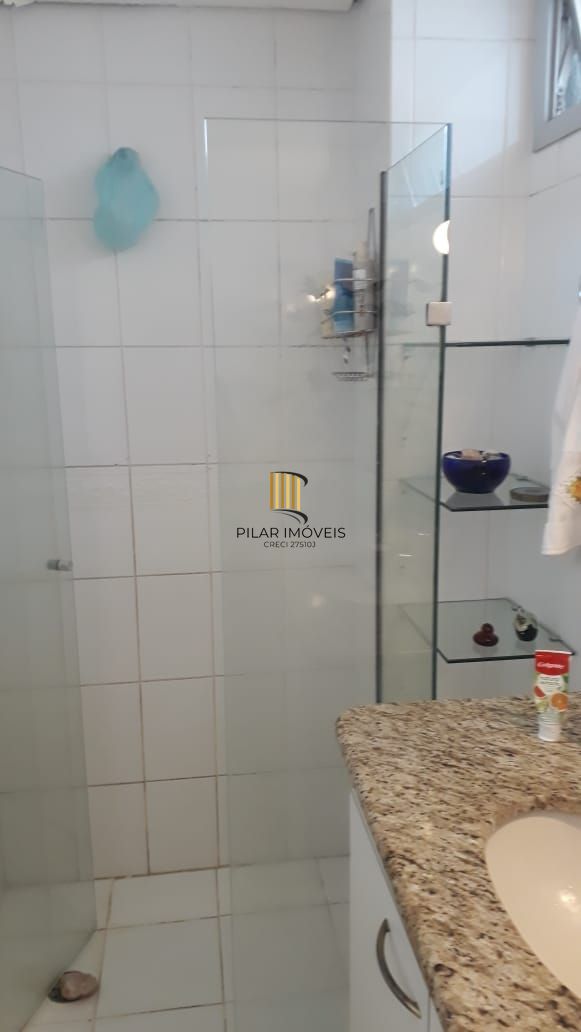 Apartamento para venda de 3 dormitórios, no bairro Teresópolis em Porto Alegre/RS.