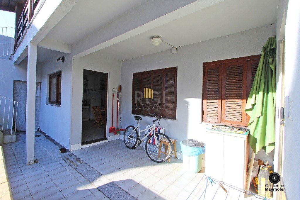 Casa para Venda - 180m², 3 dormitórios, sendo 1 suites, 3 vagas - Parque dos Maias