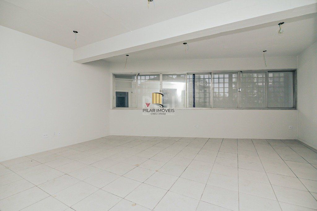 Predio para Venda - 241.18m², 0 dormitórios, Petrópolis