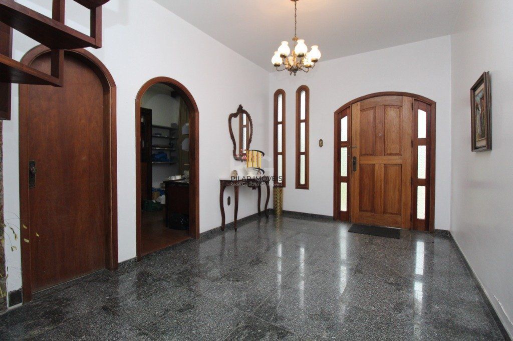 Casa para Venda - 406.36m², 6 dormitórios, sendo 6 suites, 2 vagas - Chácara das Pedras
