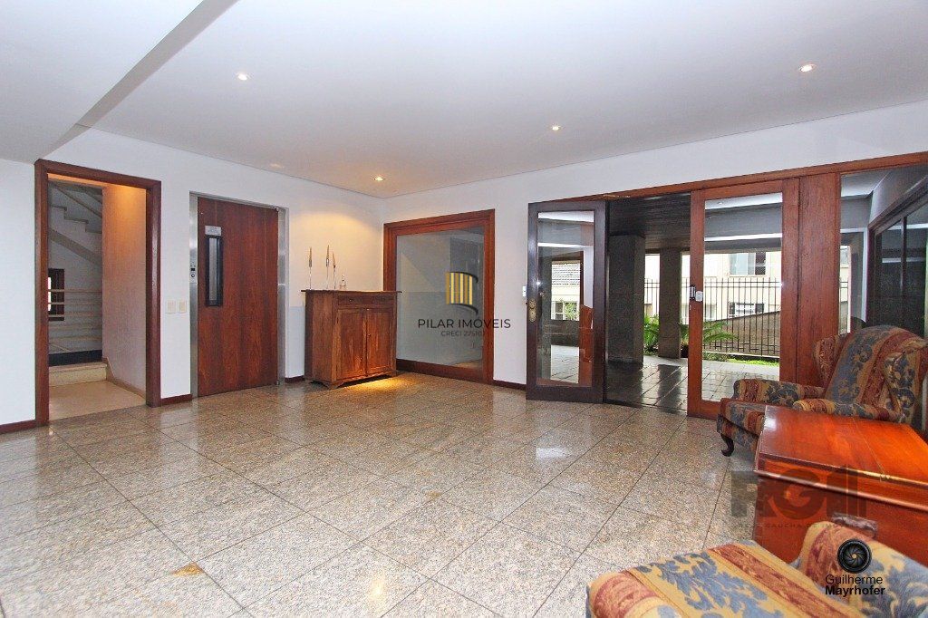 Excelente apartamento de 315m² com 3 dormitórios e 2 vagas.
