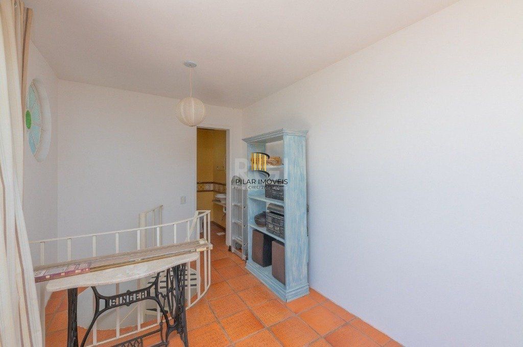 COBERTURA 2 DORMITÓRIOS, TERESÓPOLIS, 147 M²