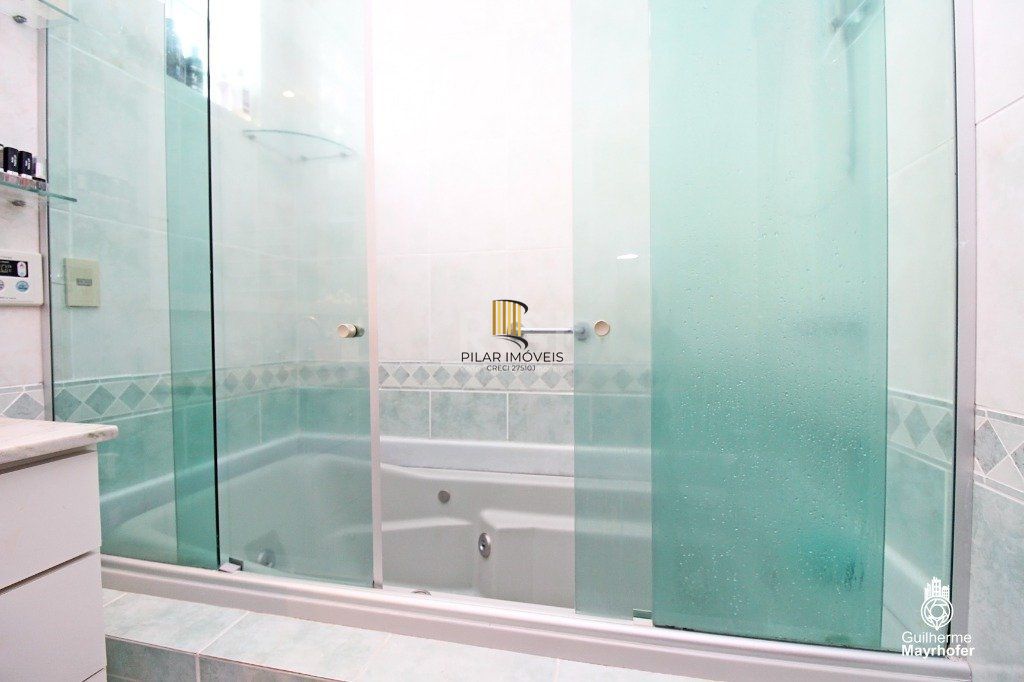 Casa Condominio para Venda - 324.7m², 3 dormitórios, sendo 1 suites, 4 vagas - Menino Deus