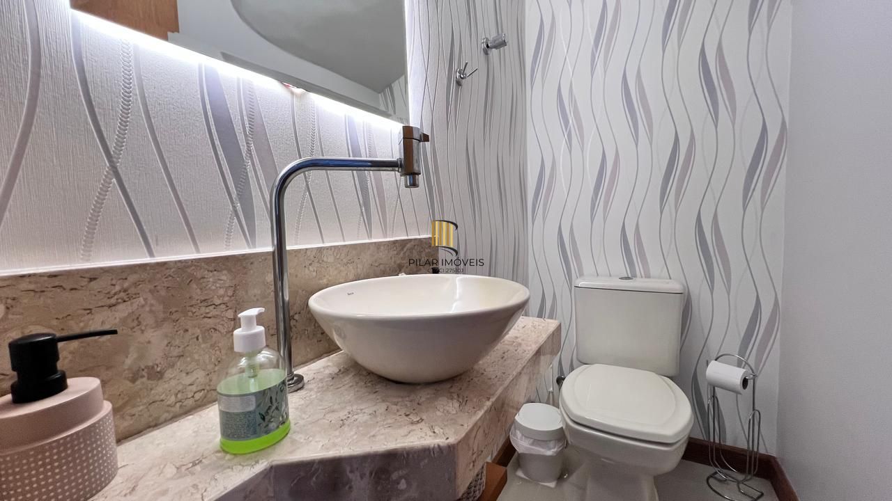 Casa 3 dormitórios no bairro Espírito Santo